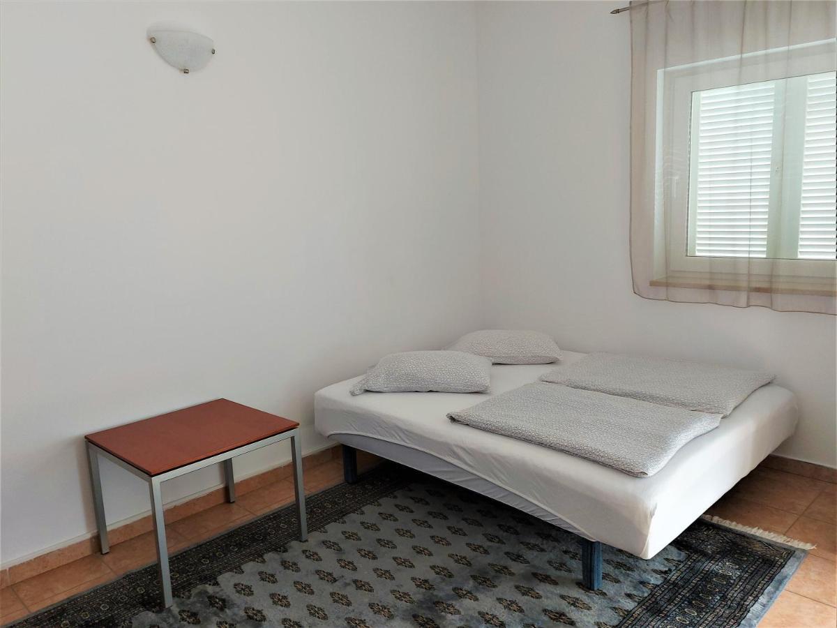 Apartments Aurora Near Beach Медулин Екстериор снимка