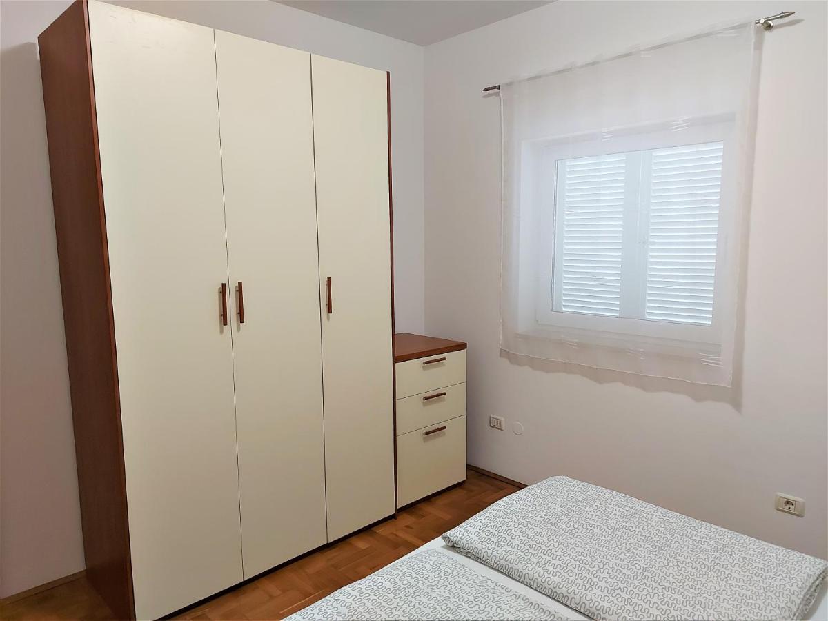 Apartments Aurora Near Beach Медулин Екстериор снимка